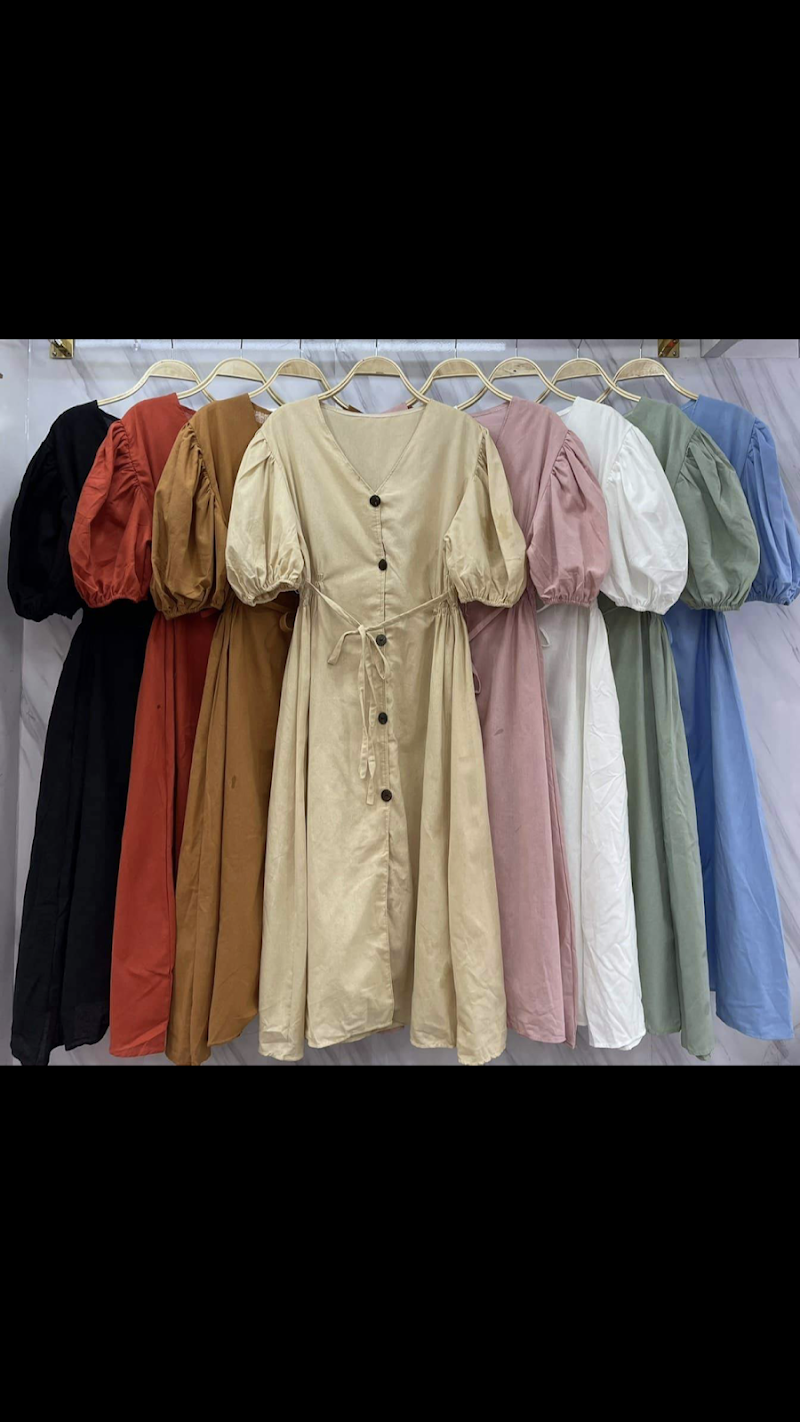 Check out Fashionista Closet in Marton