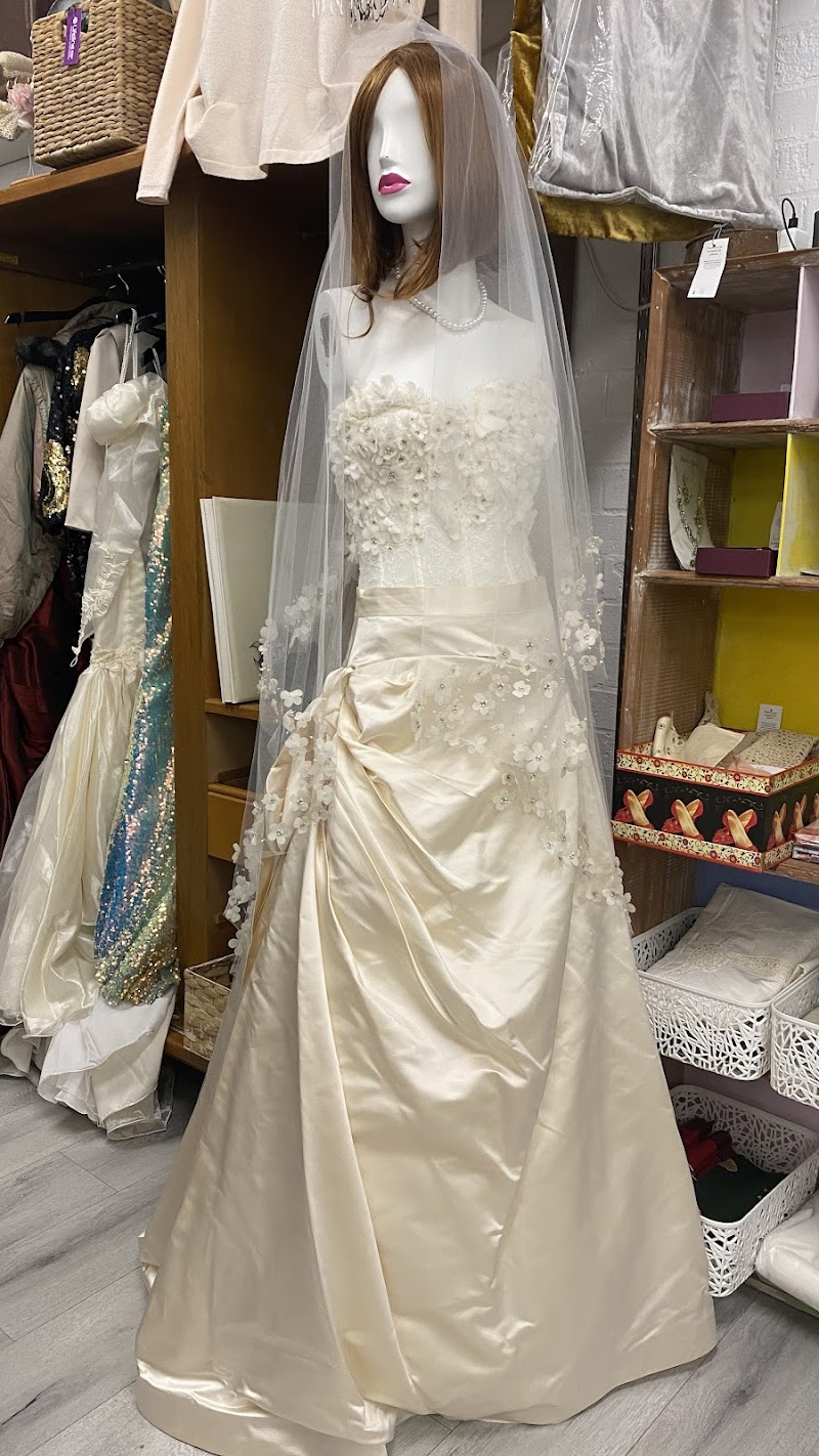 Check out Lifeline Shop Asquith in Asquith