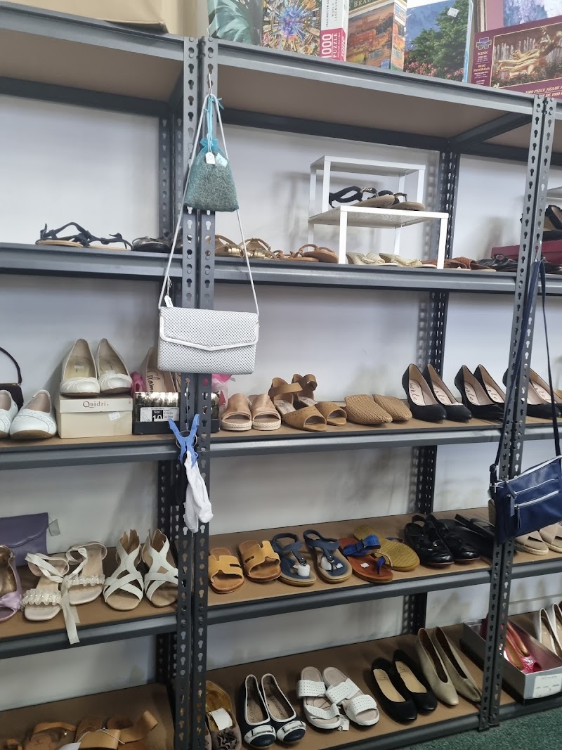 Check out Lifeline Gippsland Shop - Traralgon in Traralgon