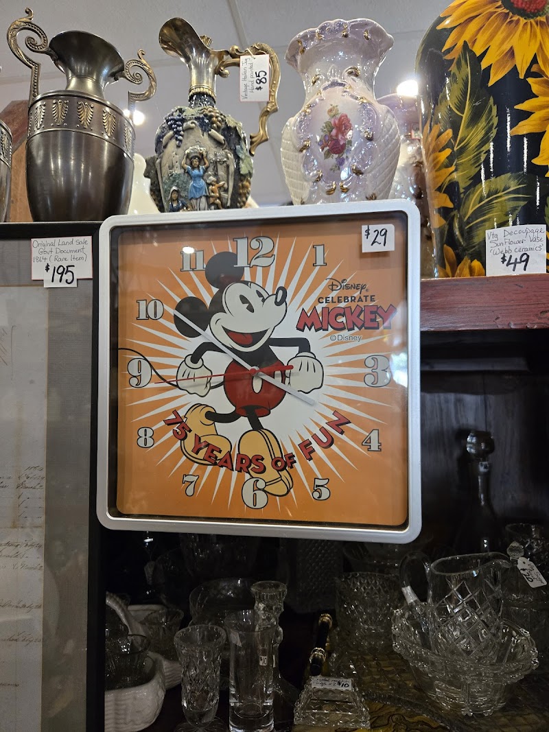 Check out Tamar Treasures Beaconsfield in Beaconsfield