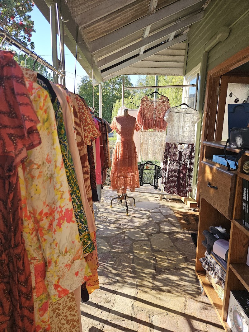Check out Bowerbird House Bethanga in Bethanga