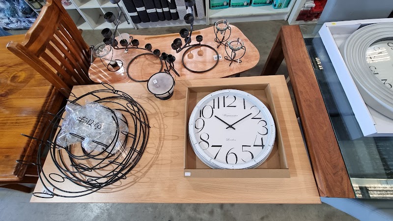 Check out Lifeline Shop Gatton Crowley Vale in Crowley Vale