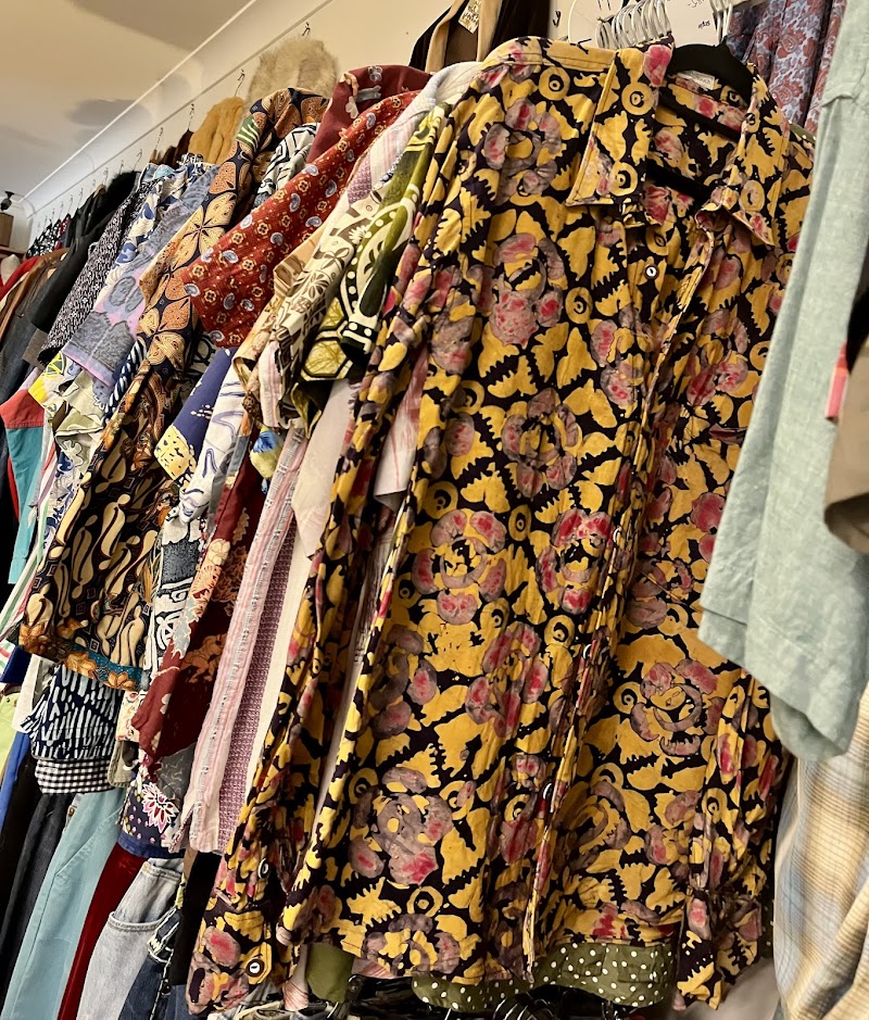 Check out Vintage Seeker Cairns in Cairns City