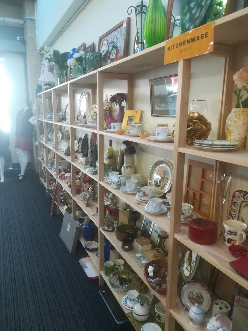 Check out St John Op Shop Papakura in Penrose
