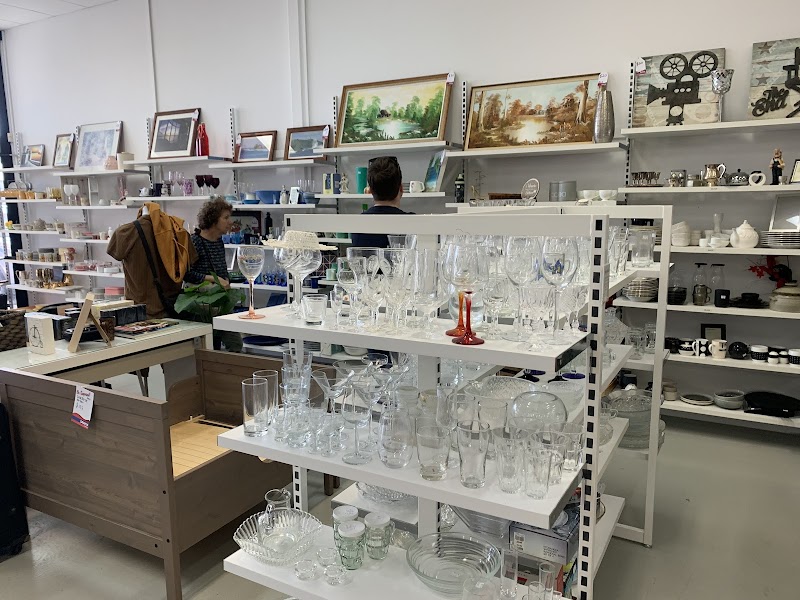 Check out Salvos Stores Mitchelton in MITCHELTON