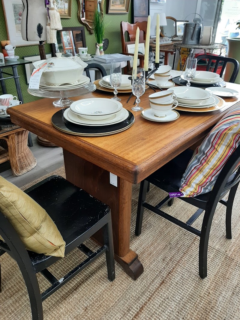 Check out Lifeline Shop Pennant Hills in Pennant Hills