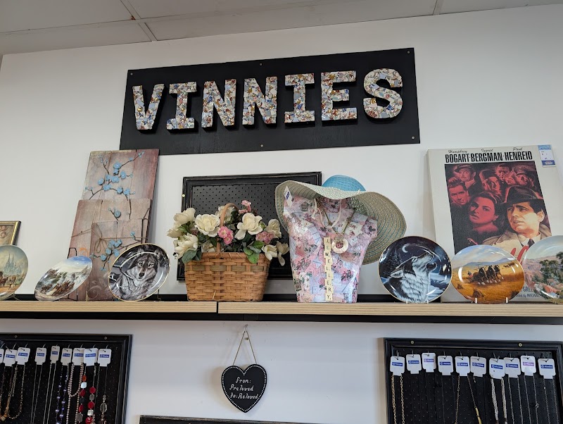 Check out Vinnies Bateau Bay in BATEAU BAY
