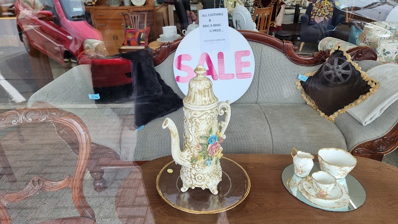 Check out Te Omanga Hospice Shop Petone in Petone