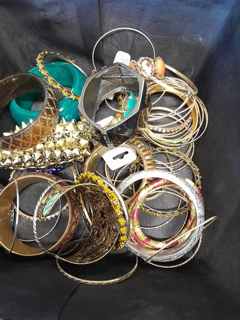 Check out Monash Rotary Op Shop Mount Waverley in Mount Waverley