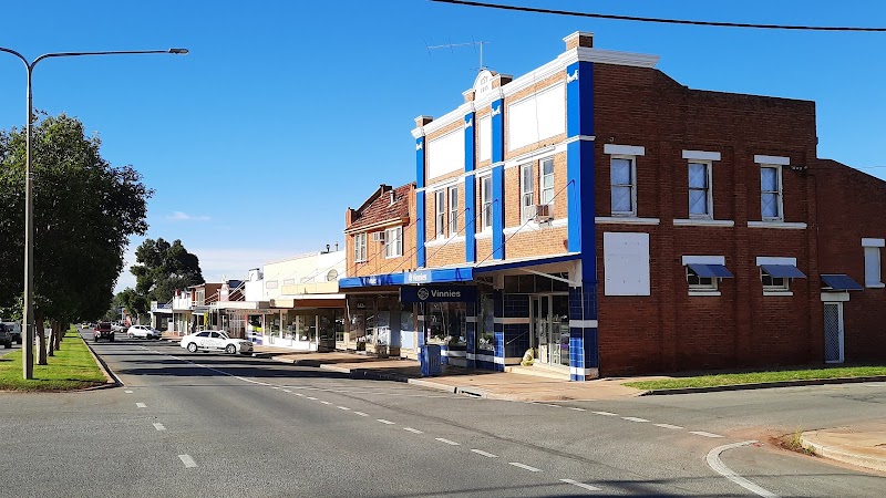 Check out Vinnies Leeton in LEETON