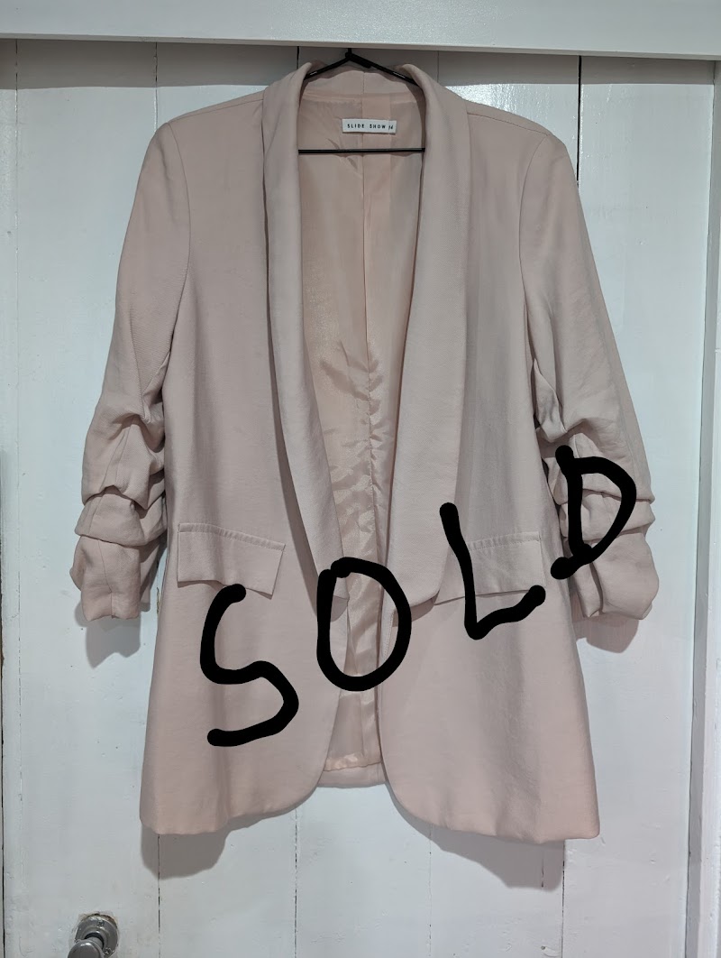 Check out The Thrifty Hanger Barossa Tanunda in Tanunda