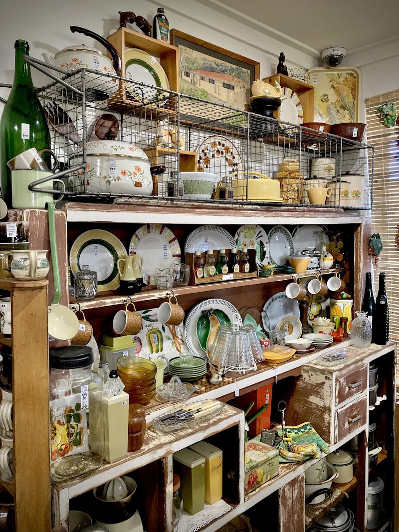 Check out Ren's Retro in Mandurah