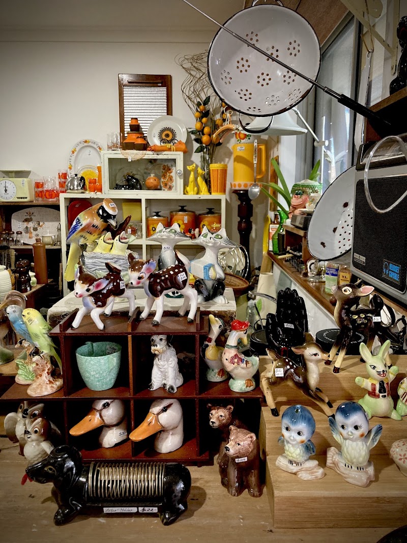 Check out Ren's Retro in Mandurah