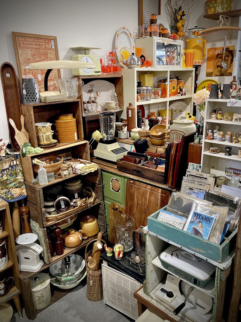 Check out Ren's Retro in Mandurah