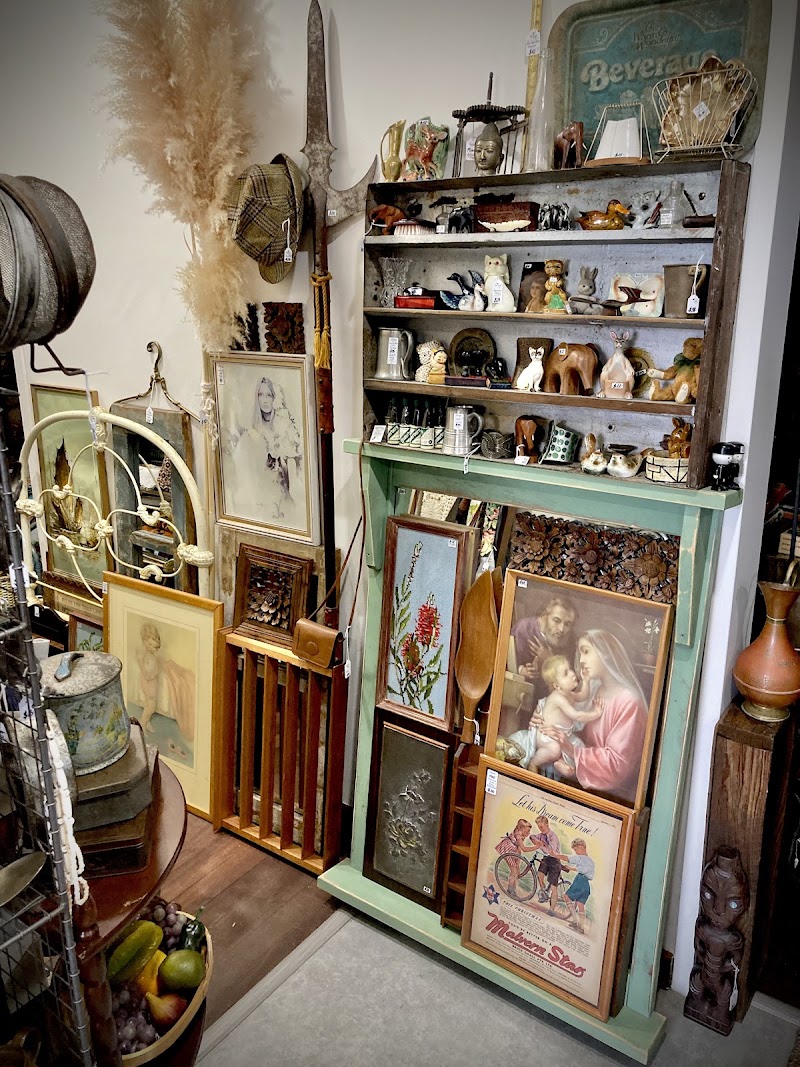 Check out Ren's Retro in Mandurah
