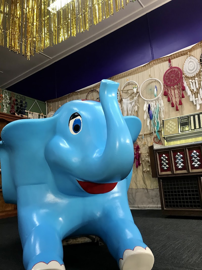 Check out Second Hand Treasures in Temuka