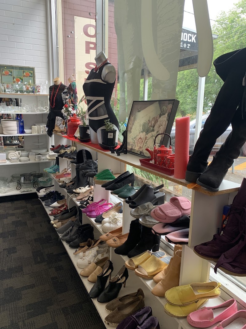 Check out Derrinallum Op Shop in Derrinallum