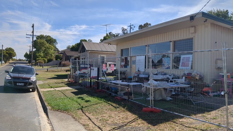 Check out Kilmore Hospital op shop in Kilmore