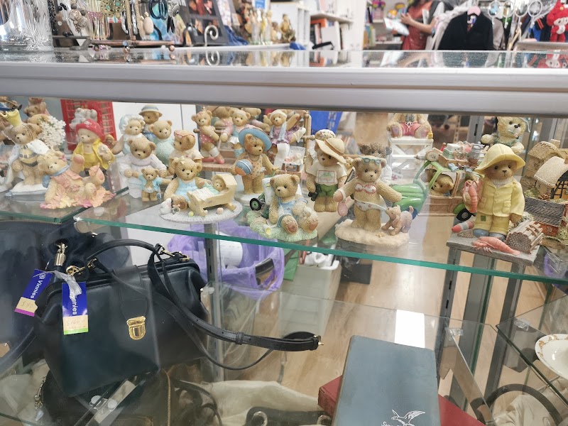 Check out Vinnies St Ives in ST IVES