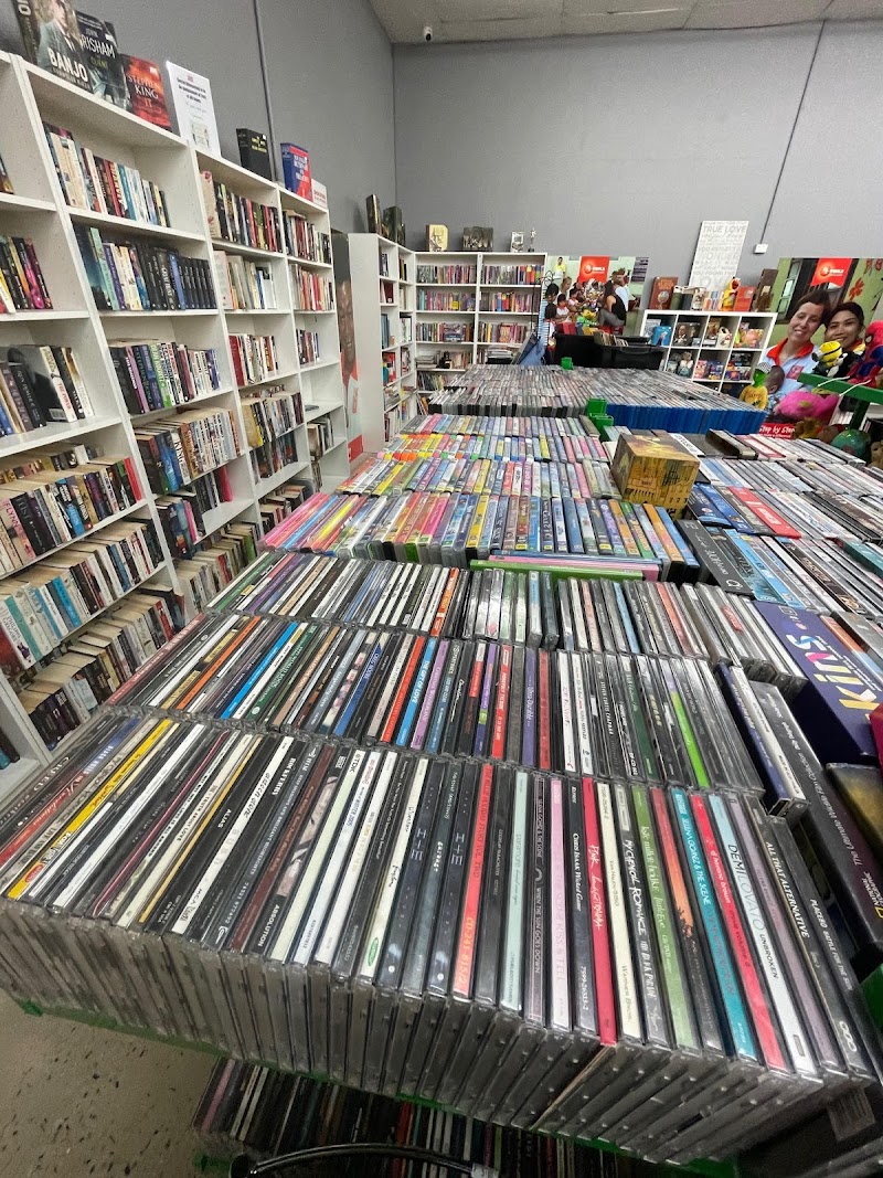 Check out 1-World Charity Shop Beenleigh in Beenleigh