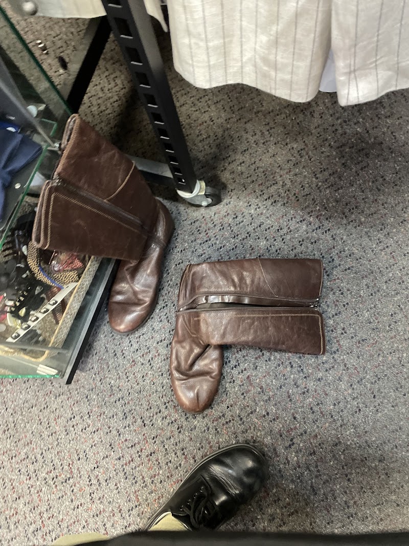 Check out Anglicare Op Shop – Hornsby in Hornsby
