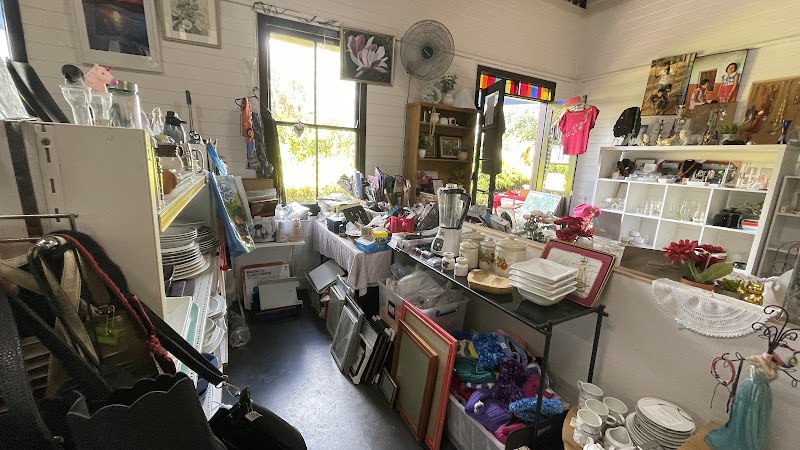 Check out Lallies Op Shop – The Red Sheds Yungaburra in Yungaburra