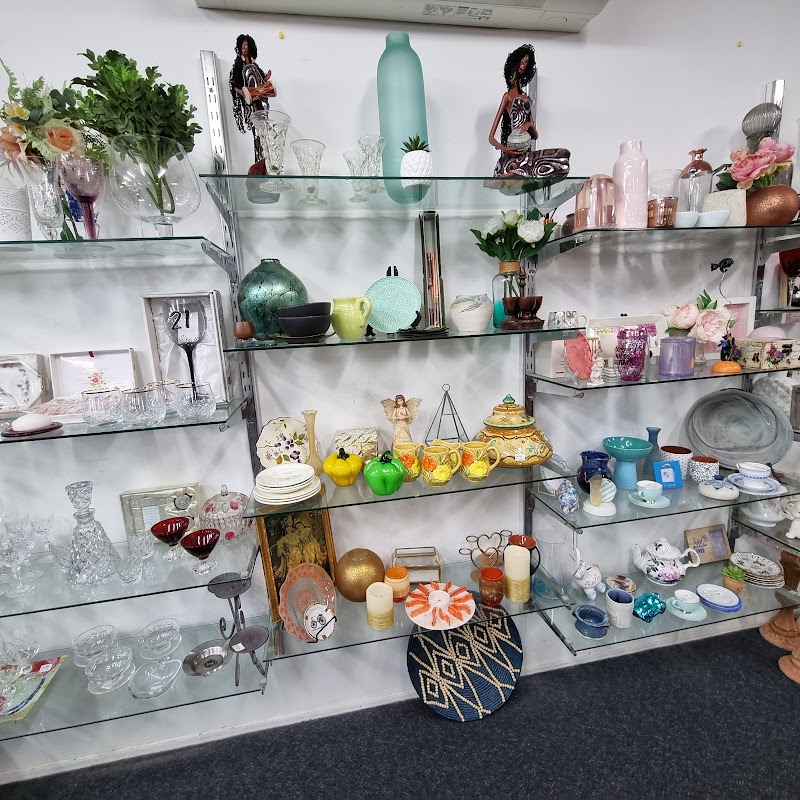 Check out Vinnies Newstead in Newstead