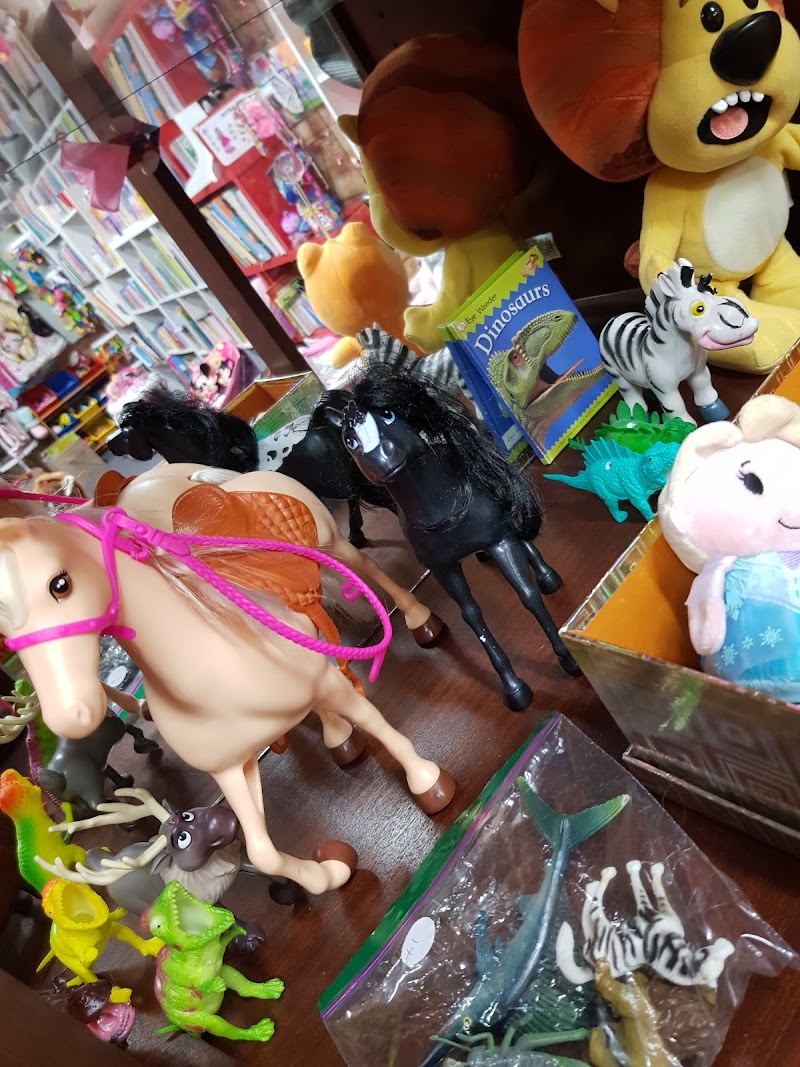 Check out Purton Place Preloved Shop in Pakenham