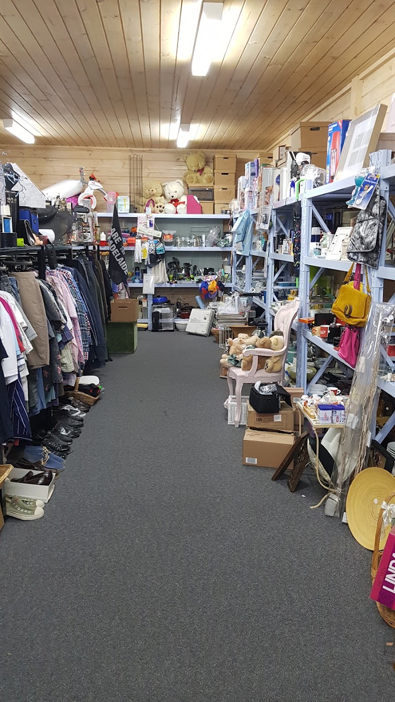 Check out Purton Place Preloved Shop in Pakenham