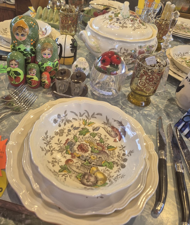 Check out Vintage Vibes in Paraparaumu Beach