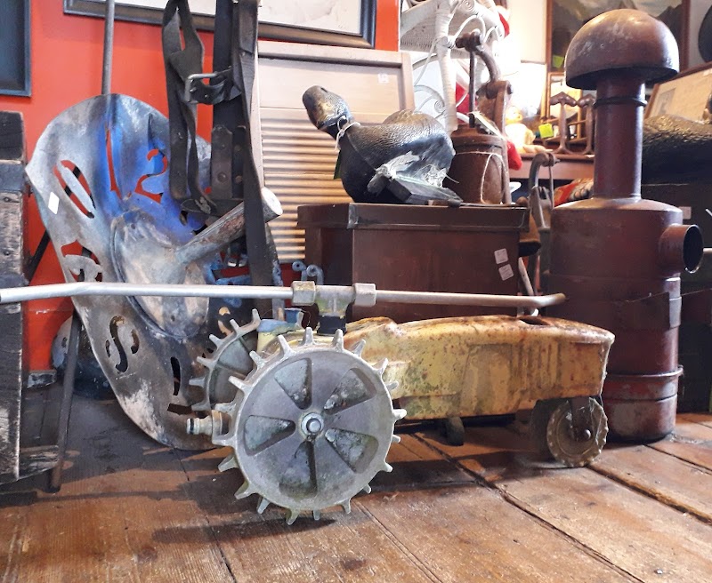 Check out The Oddity Second Hand shop in Waikouaiti