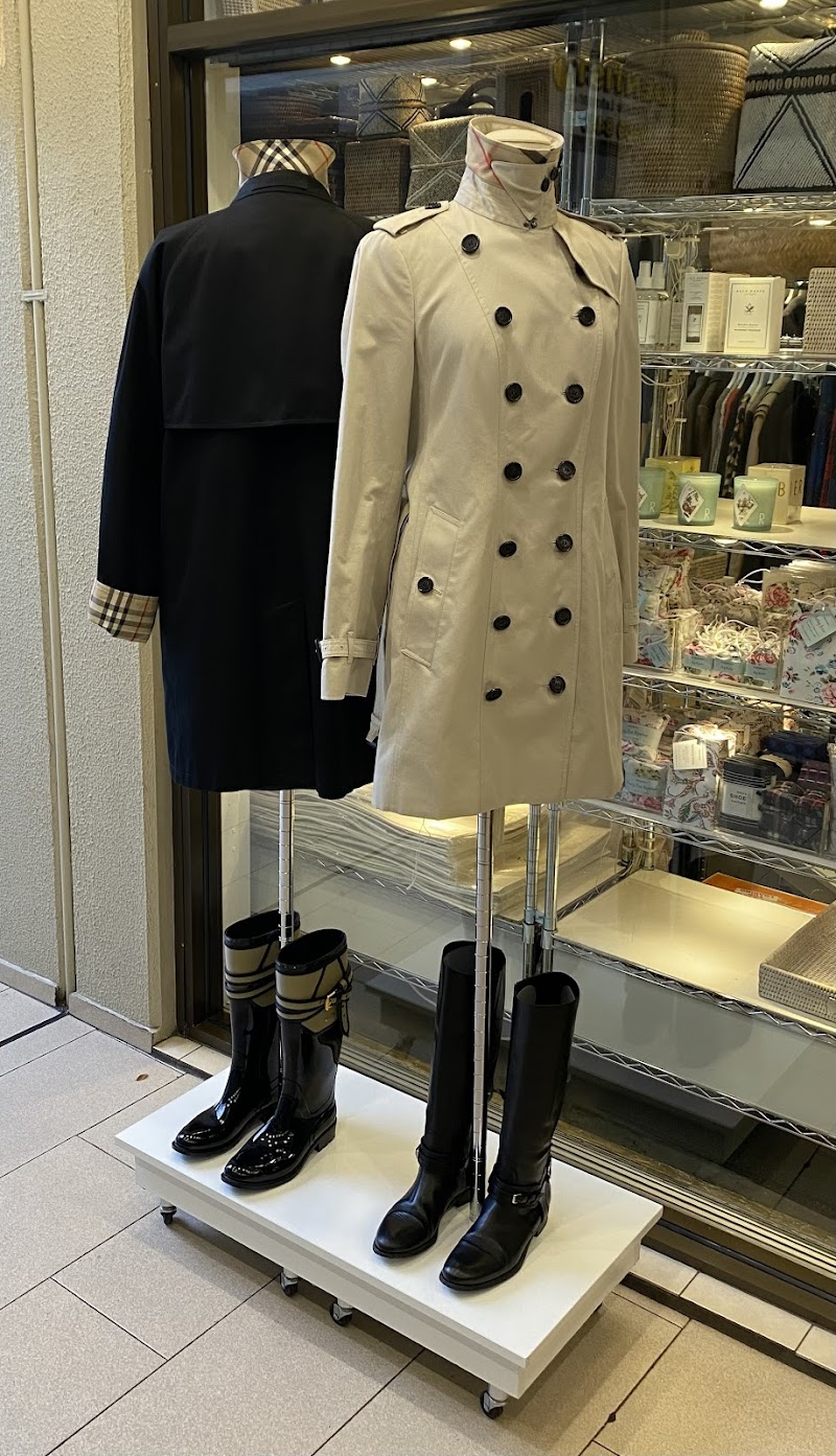 Check out Closet Couture Trading in Mosman