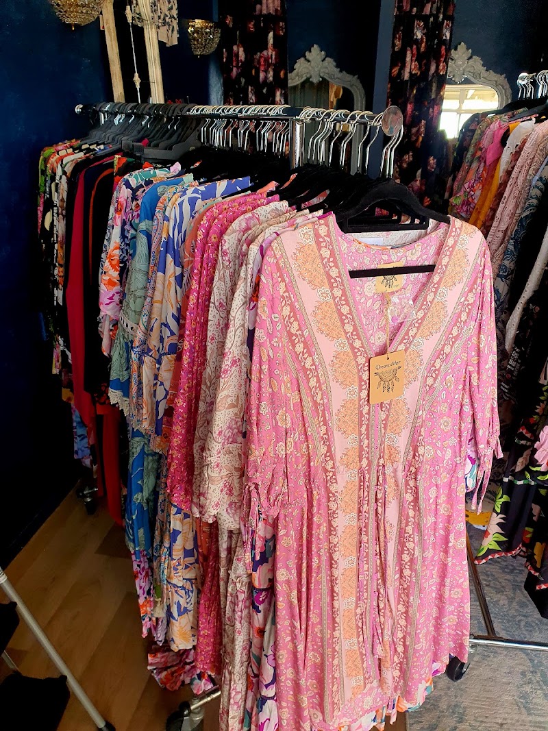 Check out MeMes Closet in Patumāhoe