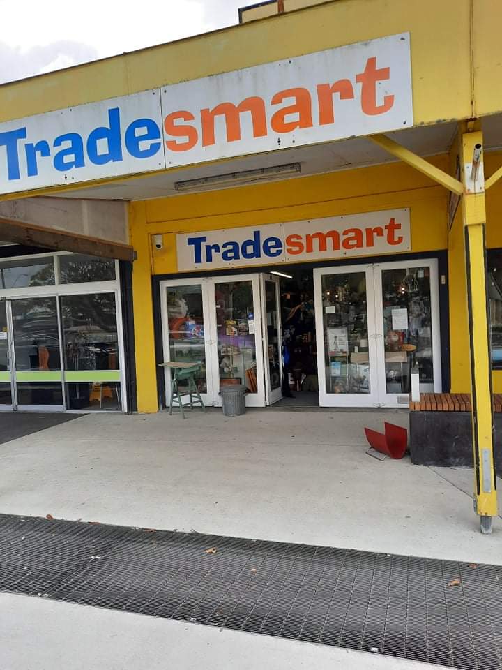 Check out Tradesmart Secondhand and Collectibles in Pahiatua