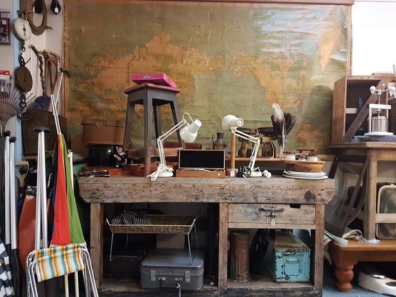 Check out Tradesmart Secondhand and Collectibles in Pahiatua