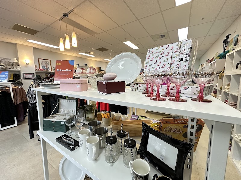 Check out Lifeline Shop Bundoora in Bundoora