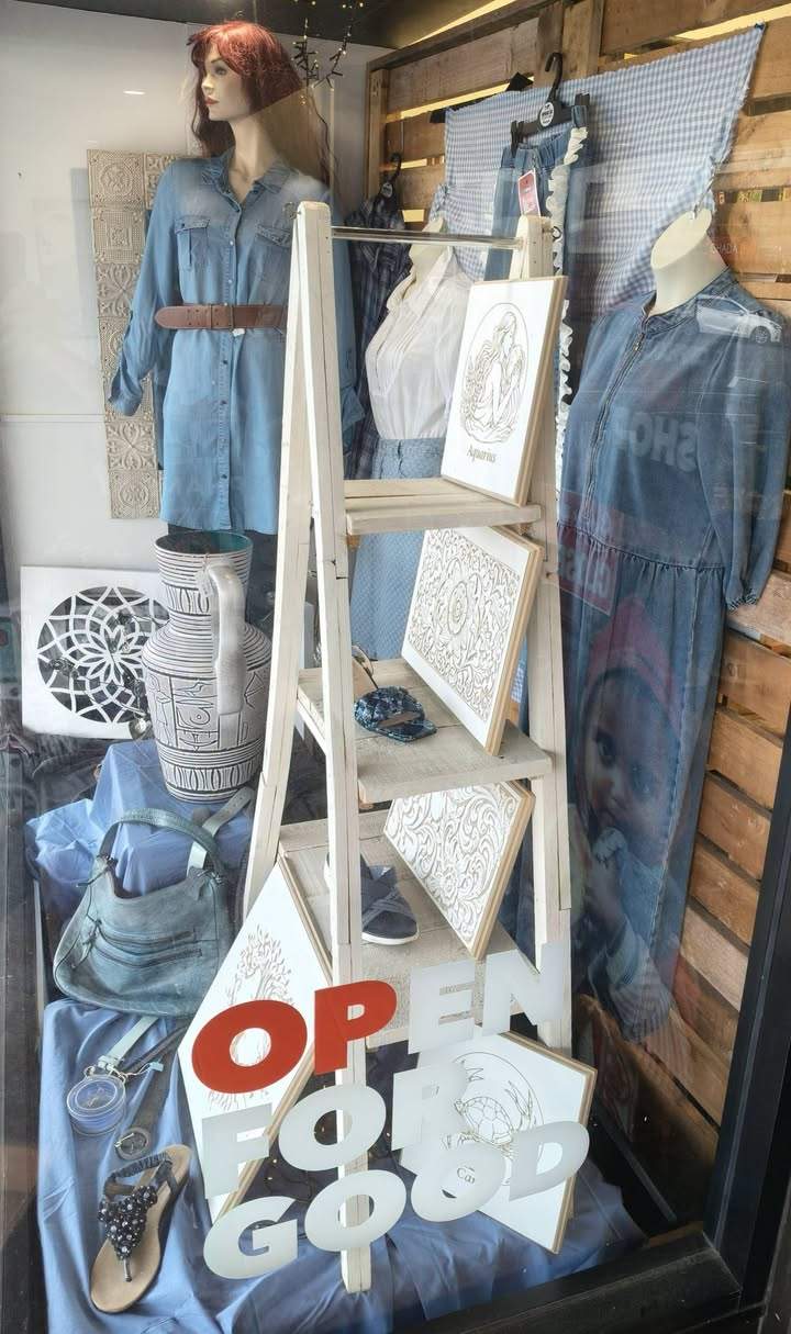 Did we just do that?
We did! It's double denim in the windows this week!
A fresh start for the new term, and if you've been having a spring clean over the school holidays we'd love to receive your donations