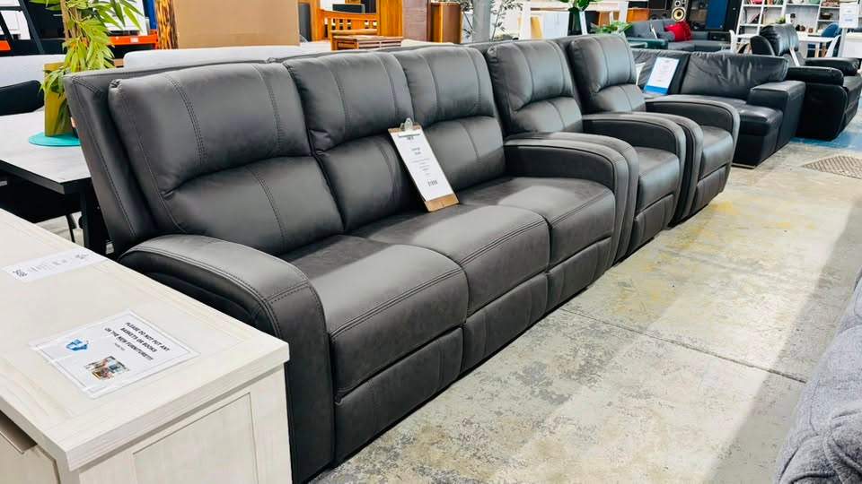 Come and visit our HUGE NEW & Secondhand Warehouse 🤯🤯 Auckland's Largest Op Shop !!!!!! 📌 9 Ben Lomond Pakuranga ☎️ 09 576 1507 🚛 Delivery Available