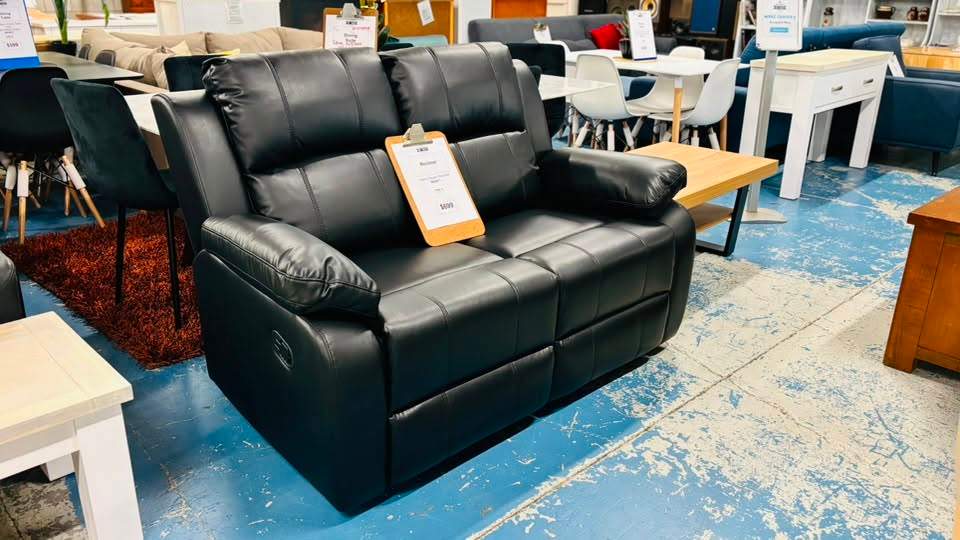 Come and visit our HUGE NEW & Secondhand Warehouse 🤯🤯 Auckland's Largest Op Shop !!!!!! 📌 9 Ben Lomond Pakuranga ☎️ 09 576 1507 🚛 Delivery Available