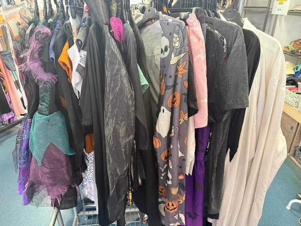 HALLOWEEN HAS ARRIVED AT MARGATE $3 OP SHOP
Get in quick to grab a bargain with nothing over $3!