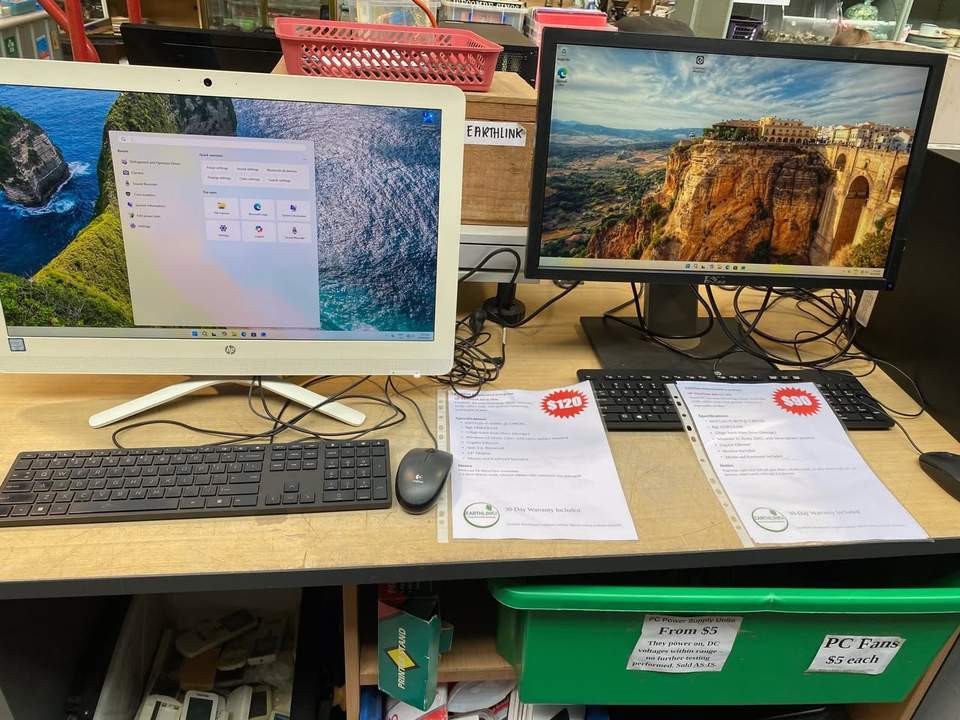 Hi There! Me Again! Have I got some deals for you! Toasters - Half Price - Microwaves from $25. Tested and electrically certified. We also have a good range of pcs checked and ready to go with a 30 day warranty. Want to know more? Call the shop 04-5677-111 option 0.