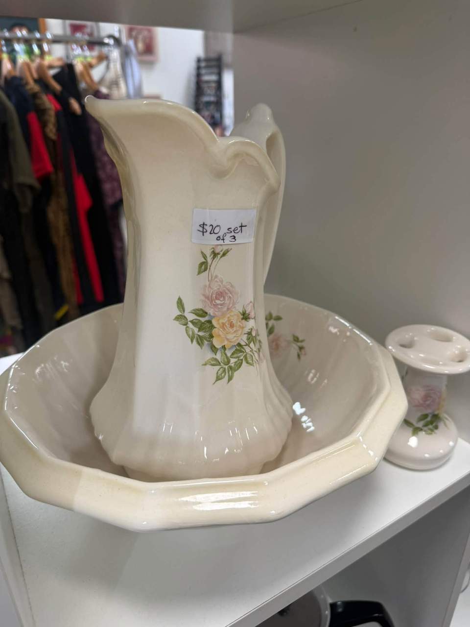 We have some AMAZING treasures in the Clarendon Community Op Shop! A vintage pleating machine, for the smocking and sewing creatives A BRAND NEW trampoline, ready for summer nights in the yard Quality antiques and bric a brac Brand name clothing and accessories- some new with tags! Pop in and see us- open 11-3 this weekend!