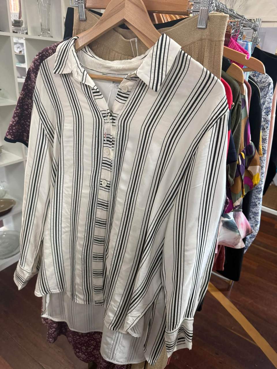 We have some AMAZING treasures in the Clarendon Community Op Shop! A vintage pleating machine, for the smocking and sewing creatives A BRAND NEW trampoline, ready for summer nights in the yard Quality antiques and bric a brac Brand name clothing and accessories- some new with tags! Pop in and see us- open 11-3 this weekend!