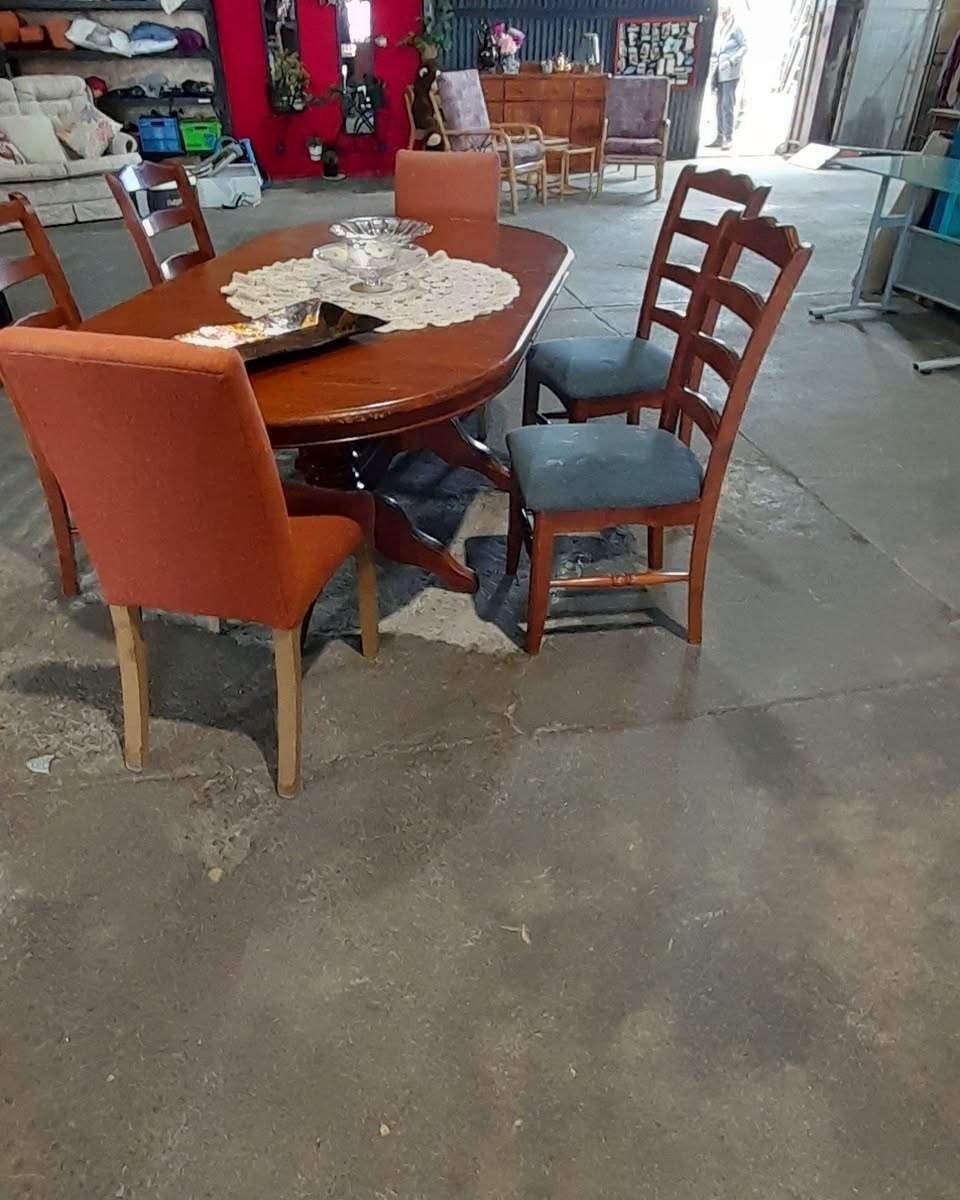 Good afternoon it's been a busy drop off day today pop in and see lots of new products.
7 Grey St Paeroa
Open Wednesday to Sunday
