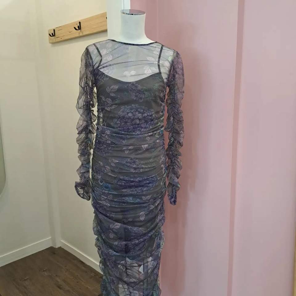 Event dresses are on point.
Kachel  - Lia Dress - Size 12
Stories Be Told - Reign Polka Dot Maxi - Size 10
Blak Luxe - Blocked Mesh Dress - Size 8
Coop - Ruching Around Dress - Size XS