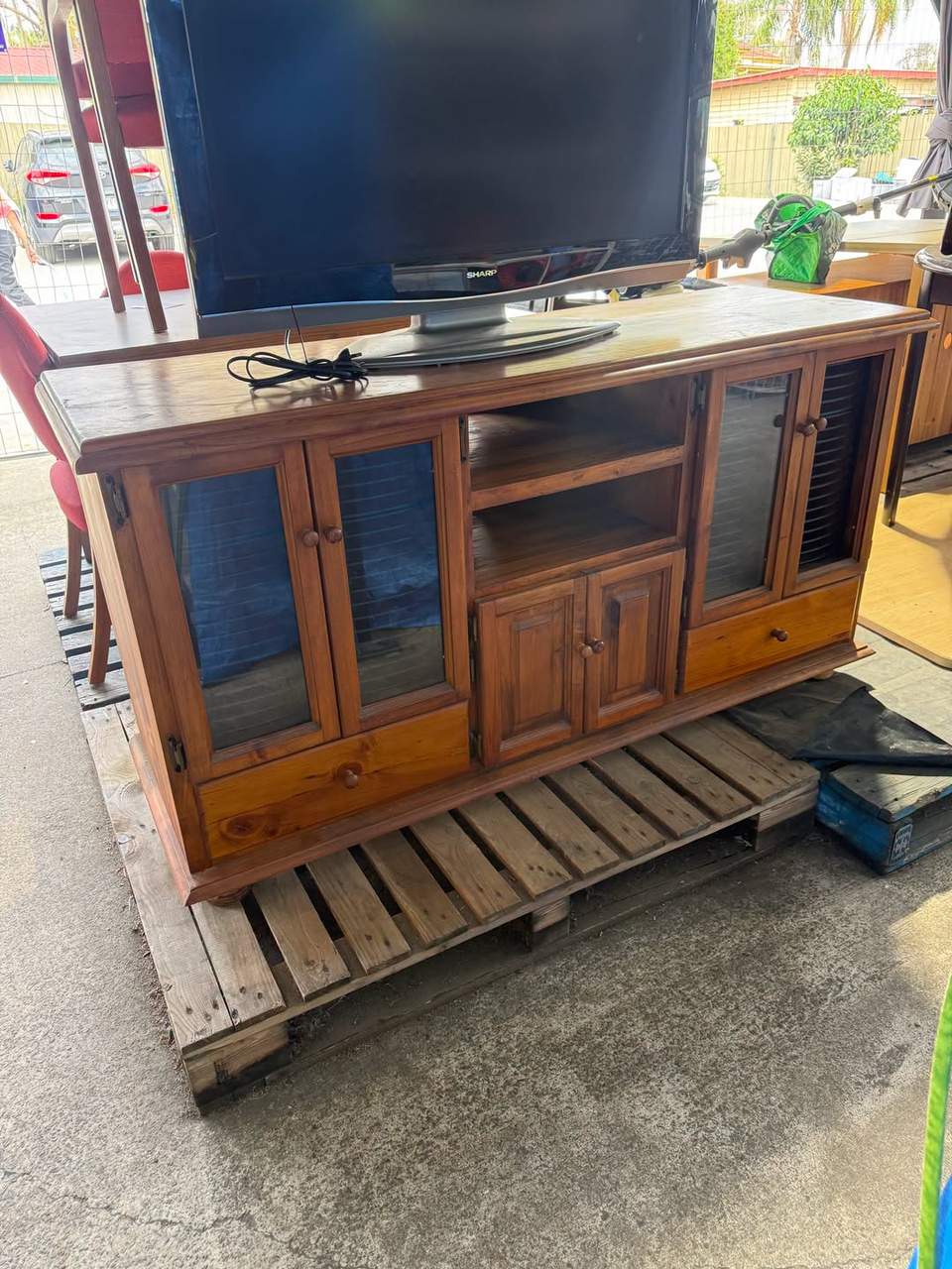 TV stand available for just $35! A practical addition to your living space at a great bargain price.
Come into our op shop and check it out before it’s gone!
First in best dressed – no holds!
#woundedheroes #supportveterans #opshopfinds #tvstand #furniturefinds #bargainfinds #shopforacause #communitysupport