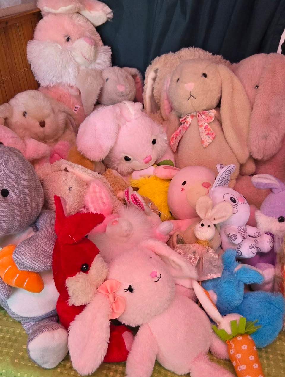 Easter is approaching, and our stock has been unpacked. Come and look what we offer!