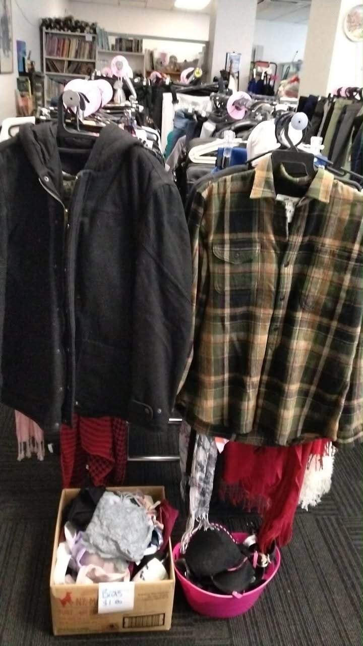Look at all the goodies that came into our Dannevirke shop today!
We’ve had an amazing selection arrive, including warm clothing, scarves, home décor, stylish plant pots, decorative plates, hats, soft toys, Christmas treasures, puzzle books and so much more!
These fabulous finds will be priced and available in store throughout the week—so keep popping in, because the best treasures never stay around for long!
 Tararua Community Treasures, Dannevirke
 Monday–Friday, 9am–4pm
 Saturday, 10am–2pm
#TararuaCommunityTreasures #Dannevirke #FreshArrivals #OpShopTreasures #PrelovedGoodies #ShopLocal