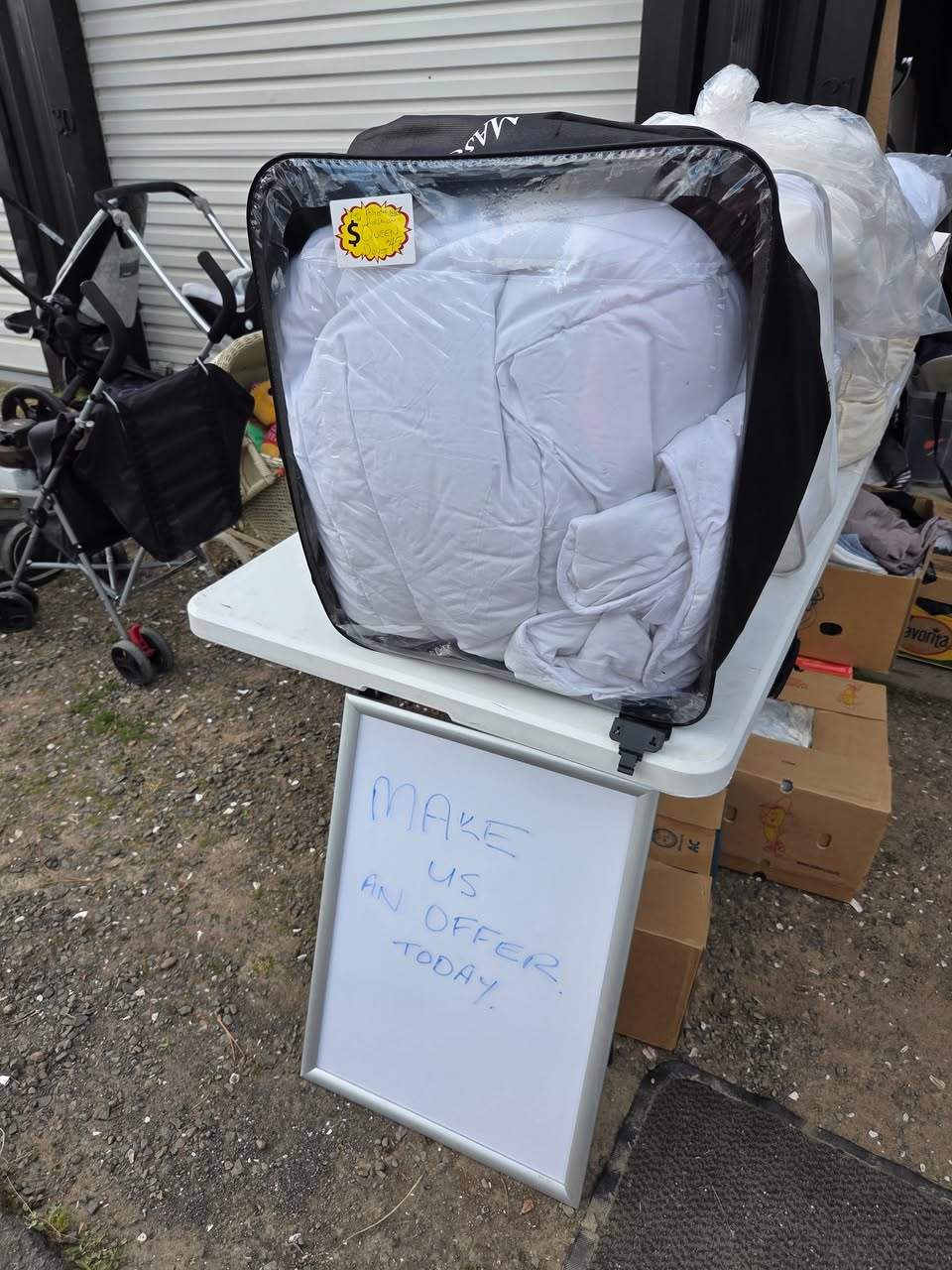 Wāhi Tukurua is inviting offers on duvets and similar items in Whitianga.