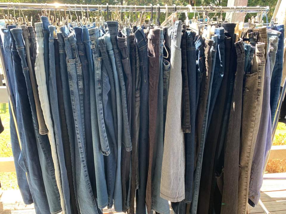 Freshwater Anglican Op Shop 43 Park Rd Deception Bay Wednesday 16 September 9-2pm This Weeks Bargains: Lots of Denims all $2 Track Suit Pants all $2 Why not team them with a bargain rail $2 top and also enjoy coffee and cake or toastie at our cafe? Best prices around-See you There